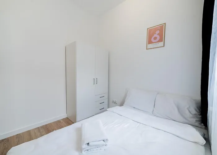 Park Wilsona Urban By Bookinghost * Poznań