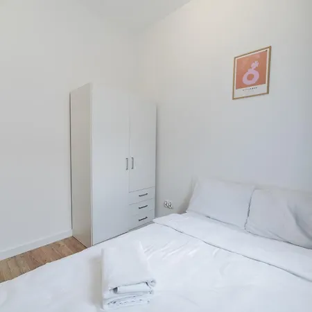 Park Wilsona Urban By Bookinghost * Познань